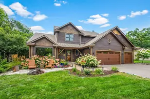 12155 Gantry Ln, Apple Valley, MN 55124 - Photo 1