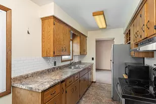 6231 Quail Ave N, Brooklyn Center, MN 55429 - Photo 15