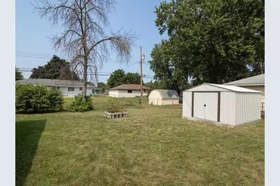 6231 Quail Avenue N, Brooklyn Center, MN 55429 - Photo 7