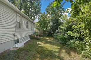 891 Benhill Rd, Saint Paul, MN 55105 - Photo 21