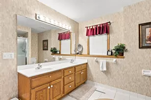 10904 Chatham Ct S, Burnsville, MN 55337 - Photo 49