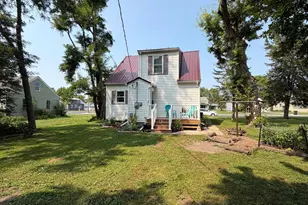 428 E Rooney Ave, Appleton, MN 56208 - Photo 5