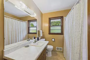 1731 Galtier St, Roseville, MN 55113 - Photo 7