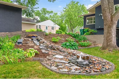5221 Quebec Avenue N, New Hope, MN 55428 - Photo 3