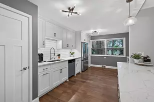 5221 Quebec Ave N, New Hope, MN 55428 - Photo 9