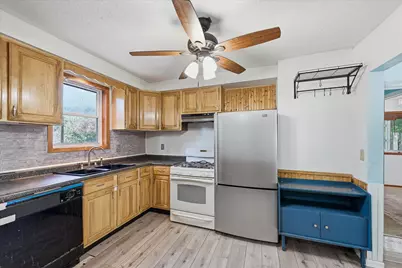 570 Ironton Street NE, Fridley, MN 55432 - Photo 3