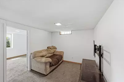 570 Ironton Street NE, Fridley, MN 55432 - Photo 11