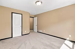 8652 Lake Riley Dr, Chanhassen, MN 55317 - Photo 33