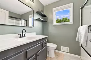 1911 S 5th St, Minneapolis, MN 55454 - Photo 27