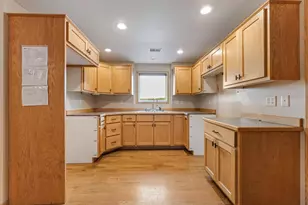 900 Courtney Dr, Caledonia, MN 55921 - Photo 23