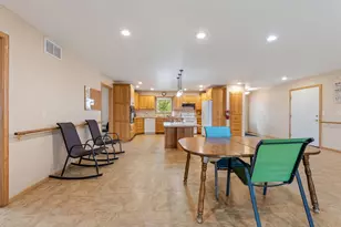 900 Courtney Dr, Caledonia, MN 55921 - Photo 7