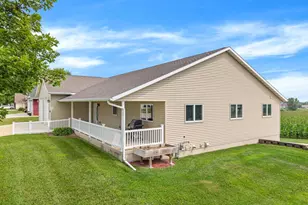 900 Courtney Dr, Caledonia, MN 55921 - Photo 37