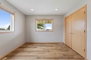 900 Courtney Dr, Caledonia, MN 55921 - Photo 9