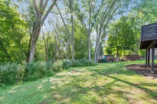 15081 Summerhill Dr, Eden Prairie, MN 55346 - Photo 39