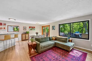15081 Summerhill Dr, Eden Prairie, MN 55346 - Photo 7