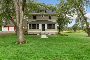 360 144th Ave, Houlton, WI 54082 - Photo 1
