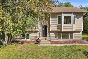 1420 Sylvan St, Saint Paul, MN 55117 - Photo 1