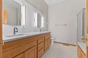 16505 42nd Ave N, Plymouth, MN 55446 - Photo 31