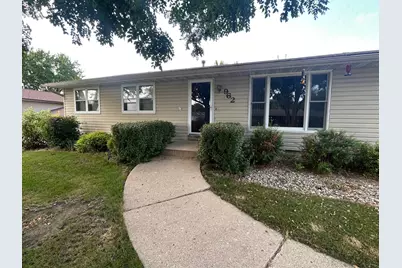 962 Miles Drive, Worthington, MN 56187 - Photo 3