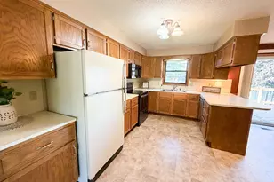 962 Miles Dr, Worthington, MN 56187 - Photo 7