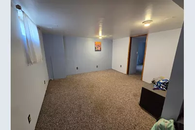 813 Ulstad Avenue, Albert Lea, MN 56007 - Photo 9