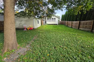 813 Ulstad Ave, Albert Lea, MN 56007 - Photo 15
