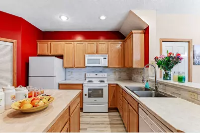 11845 85th Place N, Maple Grove, MN 55369 - Photo 13