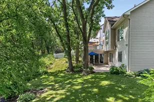 506 Hawthorne Woods Dr, Eagan, MN 55123 - Photo 69