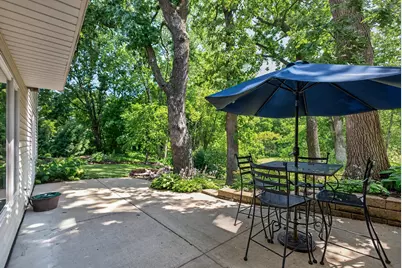 506 Hawthorne Woods Drive, Eagan, MN 55123 - Photo 73