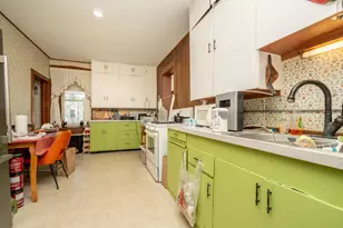 239 3rd Ave W, Shakopee, MN 55379 - Photo 5