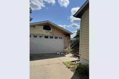 2220 49th Street NW, Rochester, MN 55901 - Photo 3