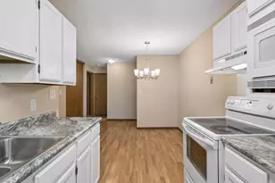 4 Pine Tree Dr, Arden Hills, MN 55112 - Photo 9