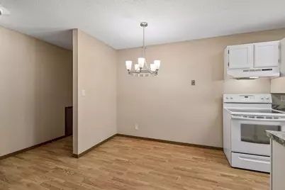 4 Pine Tree Drive #215, Arden Hills, MN 55112 - Photo 5