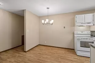 4 Pine Tree Dr, Arden Hills, MN 55112 - Photo 5