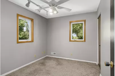 9900 41st Avenue N, Plymouth, MN 55441 - Photo 25