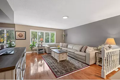 2048 17th Avenue E, North Saint Paul, MN 55109 - Photo 5