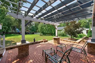 2048 17th Ave E, North Saint Paul, MN 55109 - Photo 3