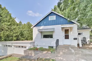 305 W Main St, Crosby, MN 56441 - Photo 1