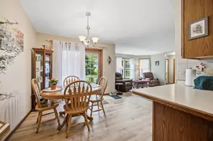 14702 Oak Run Ln, Burnsville, MN 55306 - Photo 11
