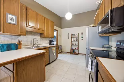 14702 Oak Run Lane, Burnsville, MN 55306 - Photo 13