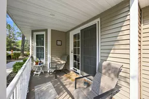14702 Oak Run Ln, Burnsville, MN 55306 - Photo 3