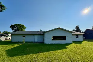 233 Oak Rd, Warroad, MN 56763 - Photo 3