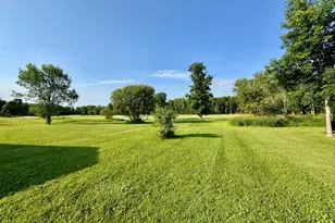 233 Oak Rd, Warroad, MN 56763 - Photo 5