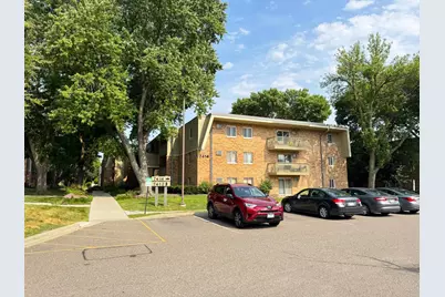 7414 W 22nd Street #306, Saint Louis Park, MN 55426 - Photo 3