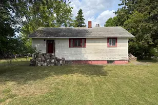 1222 Main Ave, International Falls, MN 56649 - Photo 3