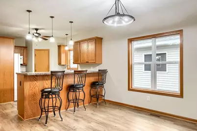 645 Tiffany Lane, Waconia, MN 55387 - Photo 5