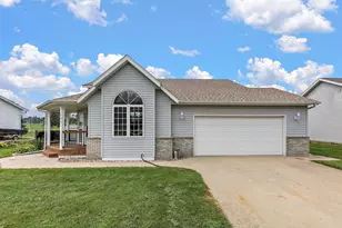 908 W 1st St, West Concord, MN 55985 - Photo 33