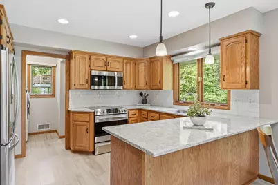 813 Everett Drive, Stillwater, MN 55082 - Photo 5