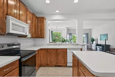 13810 54th Avenue N, Plymouth, MN 55446 - Photo 9