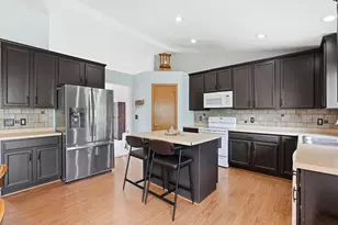 2757 Morningside Ave, River Falls, WI 54022 - Photo 3